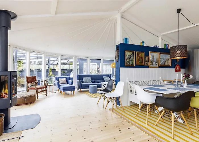 Seaside Bliss In Tranekaer - By Traum *