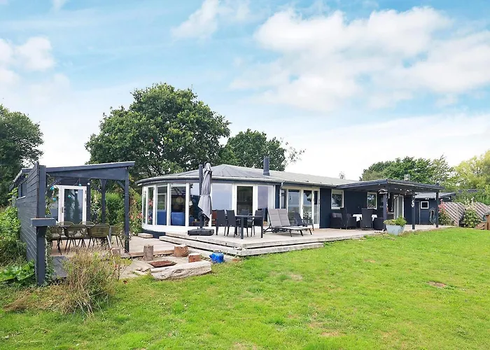 Seaside Bliss In Tranekaer - By Traum *